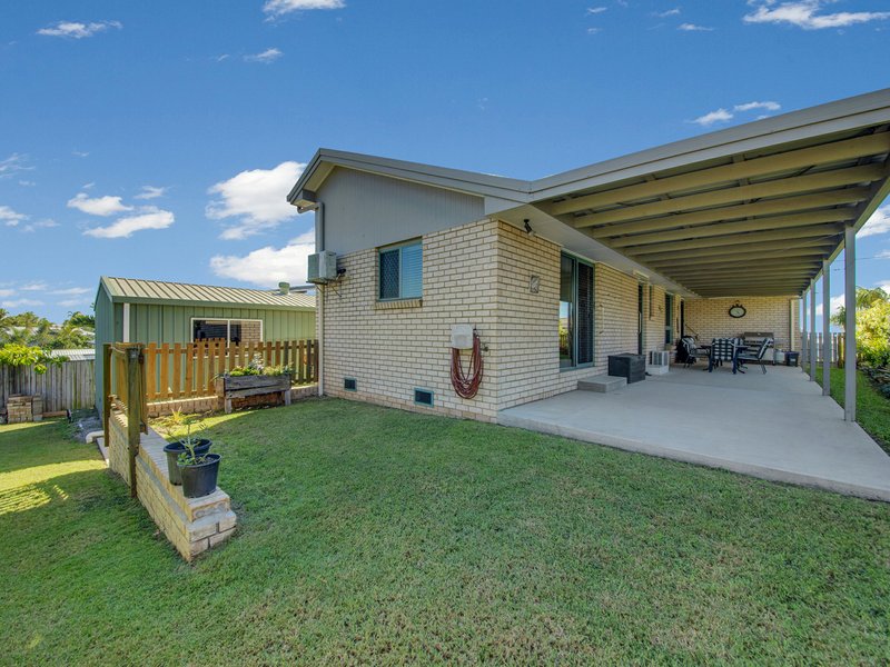 Photo - 41 Booth Avenue, Tannum Sands QLD 4680 - Image 15