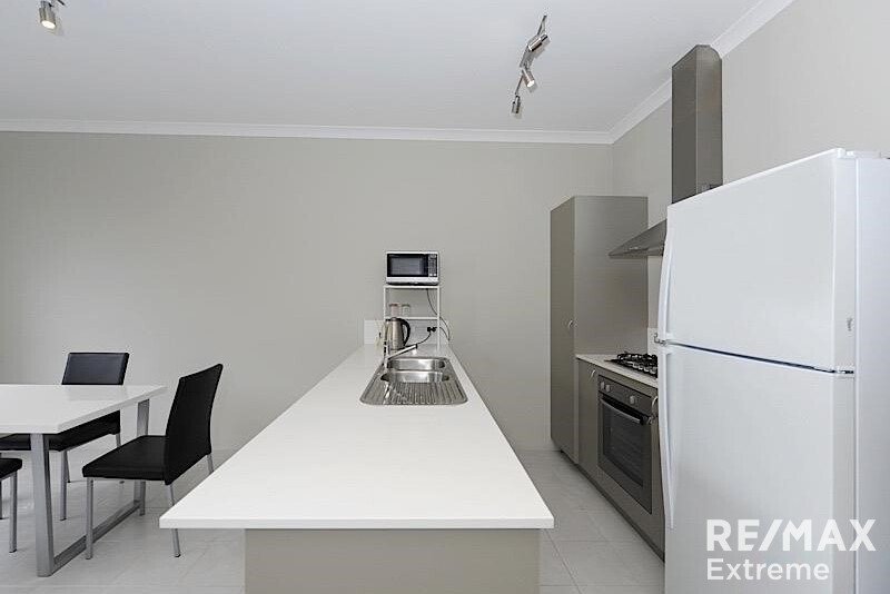 Photo - 41 Bowline Avenue, Alkimos WA 6038 - Image 3