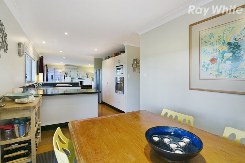 Photo - 41 Broadwater Dr , Saratoga NSW 2251 - Image 7