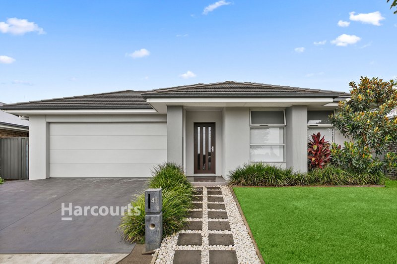 41 Brushgrove Circuit, Calderwood NSW 2527