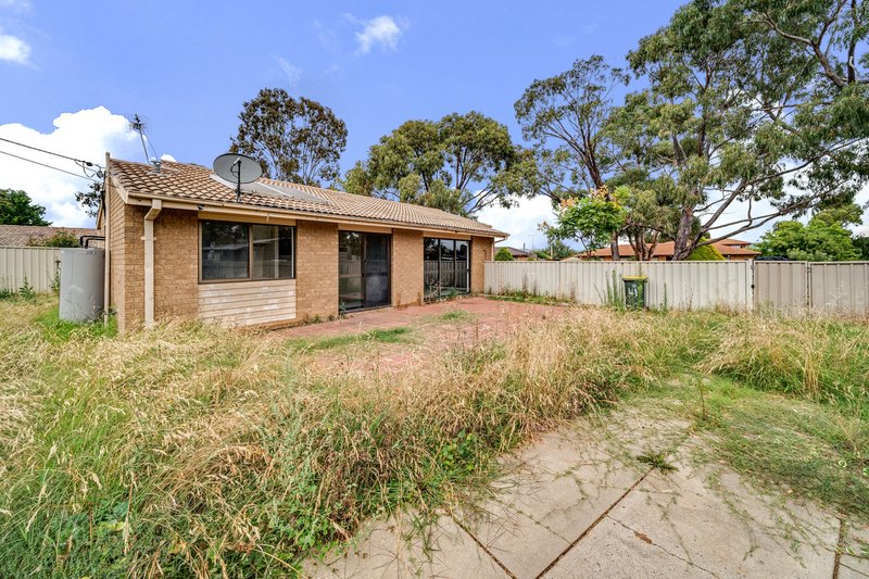 Photo - 41 Bugden Avenue, Gowrie ACT 2904 - Image 9