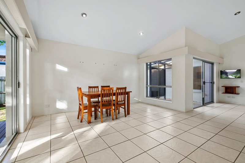 Photo - 41 Burgess Drive, Tewantin QLD 4565 - Image 7