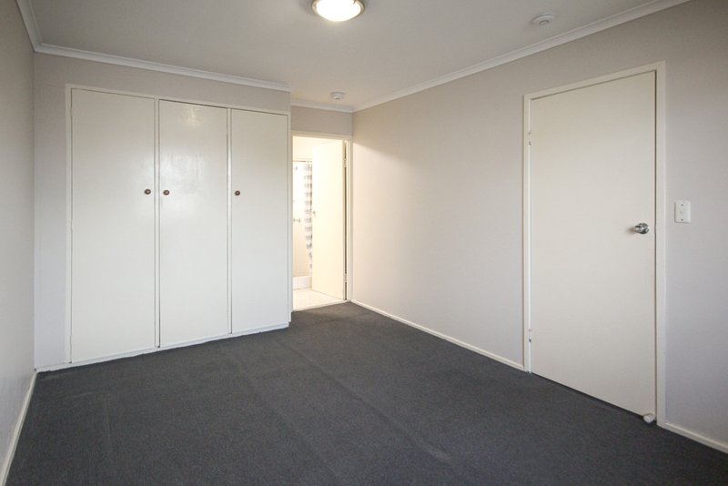 Photo - 41 Burlington Street, Holland Park QLD 4121 - Image 12