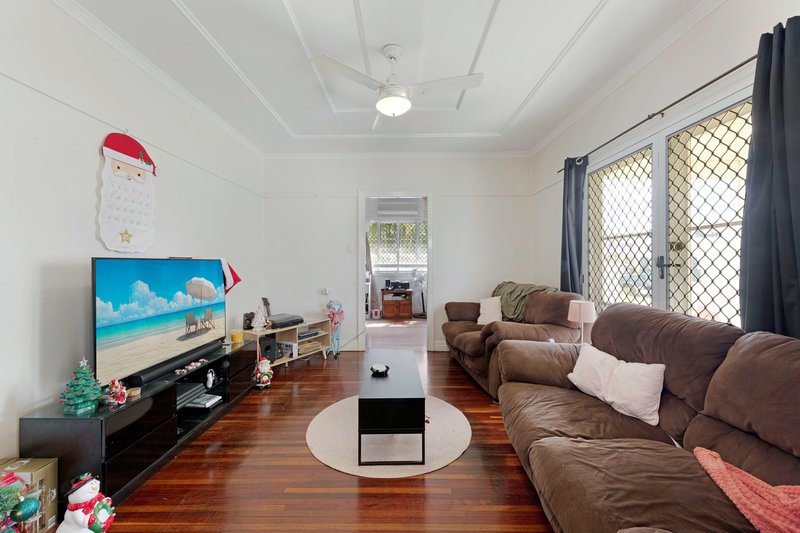 Photo - 41 Burnett Street, Bundaberg South QLD 4670 - Image 3