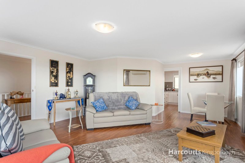 Photo - 41 Calder Crescent, Blackmans Bay TAS 7052 - Image 5