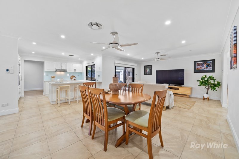 Photo - 41 Caley Crescent, Drewvale QLD 4116 - Image 2