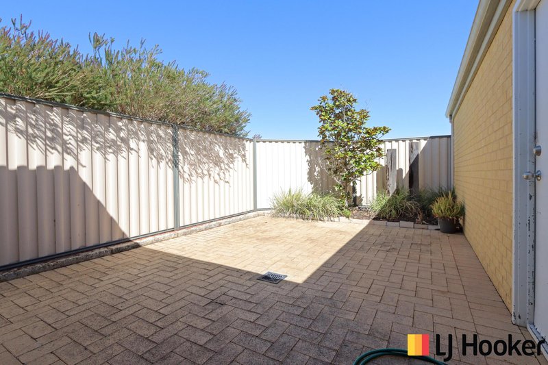 Photo - 41 Camden Boulevard, Aubin Grove WA 6164 - Image 5