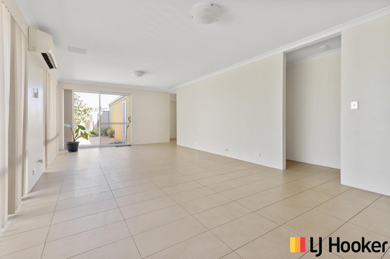 Photo - 41 Camden Boulevard, Aubin Grove WA 6164 - Image 6