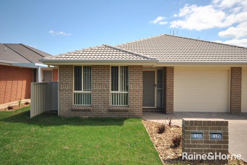 41 Candlebark Close, West Nowra NSW 2541