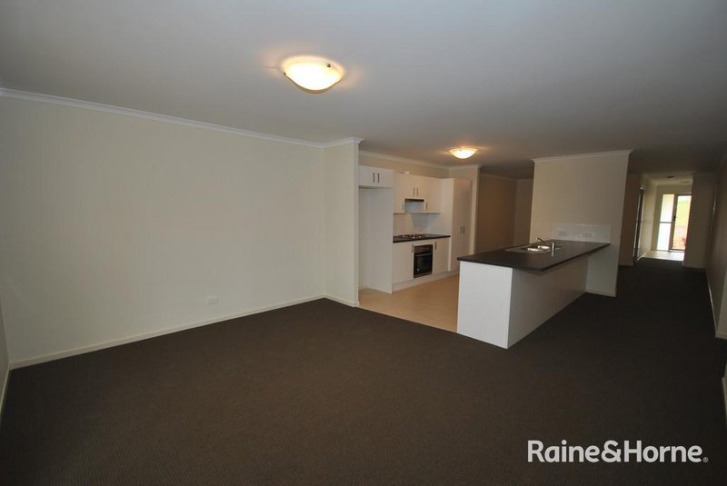 Photo - 41 Candlebark Close, West Nowra NSW 2541 - Image 7