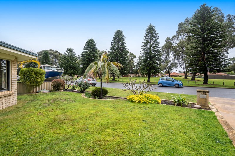 Photo - 41 Castlereagh Circle, Port Kennedy WA 6172 - Image 22