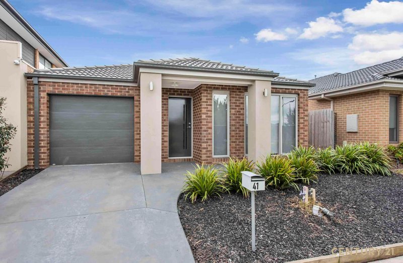 41 Casuarina Road, Officer VIC 3809