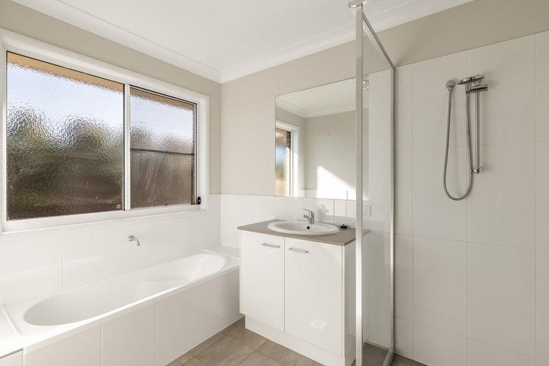 Photo - 41 Charlotte Road, Hampton QLD 4352 - Image 16