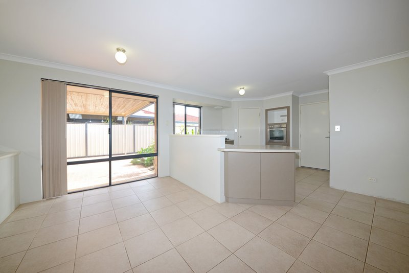 Photo - 41 Collanda Circuit, Carramar WA 6031 - Image 10