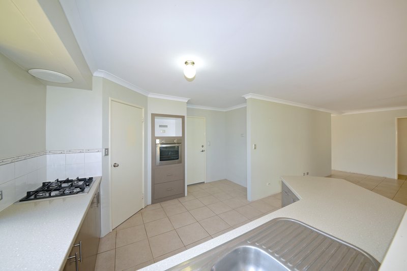 Photo - 41 Collanda Circuit, Carramar WA 6031 - Image 14