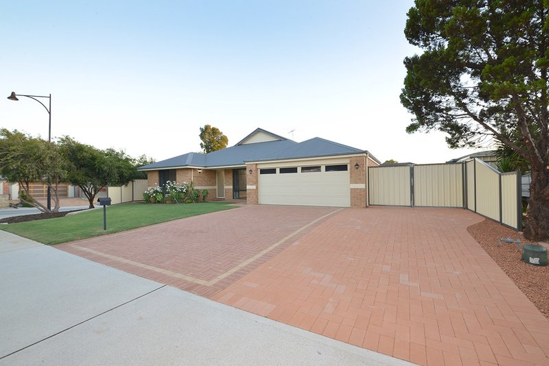 Photo - 41 Collanda Circuit, Carramar WA 6031 - Image 2