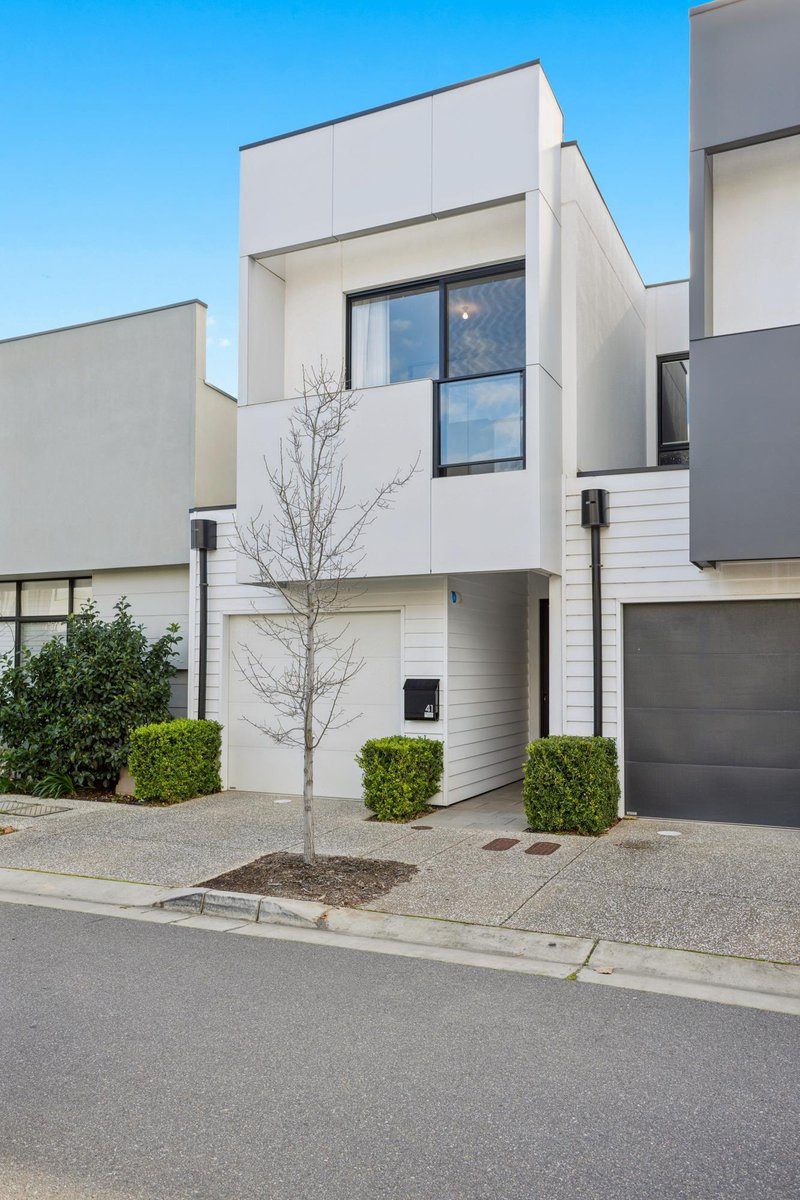 Photo - 41 Colton Street, West Lakes SA 5021 - Image 2