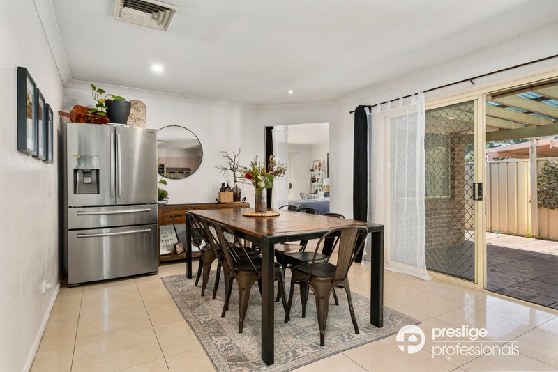 Photo - 41 Como Court, Wattle Grove NSW 2173 - Image 3