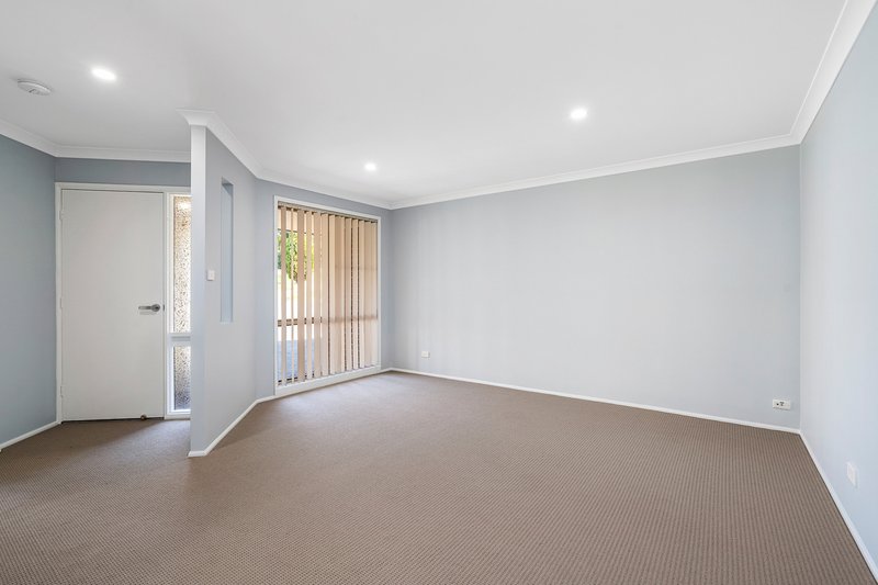 Photo - 41 Connaught Circuit, Kellyville NSW 2155 - Image 4
