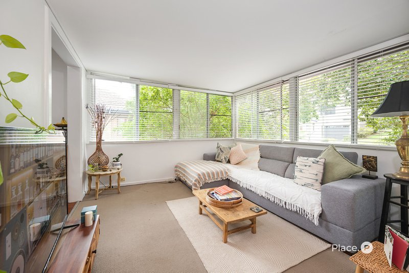 Photo - 41 Coonara Street, Holland Park QLD 4121 - Image 7