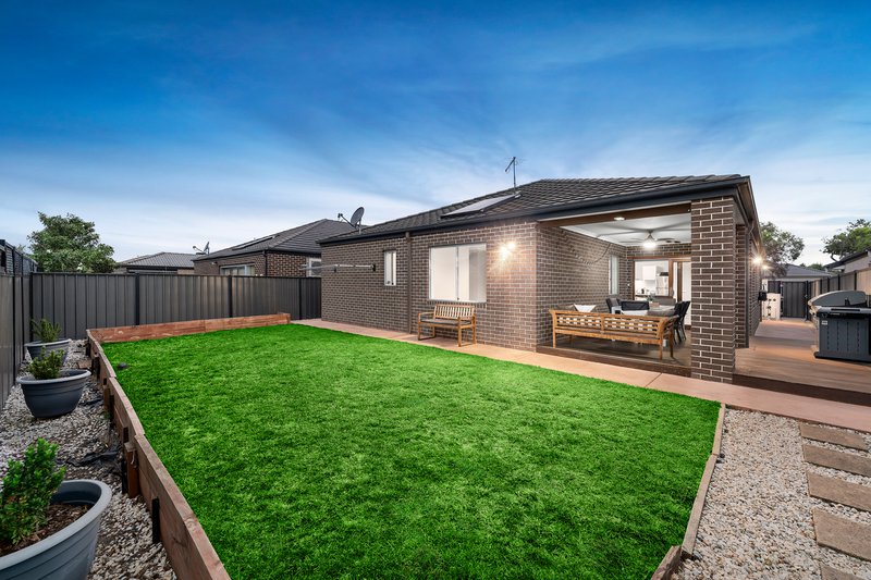 Photo - 41 Craigmoor Crescent, Mernda VIC 3754 - Image 10