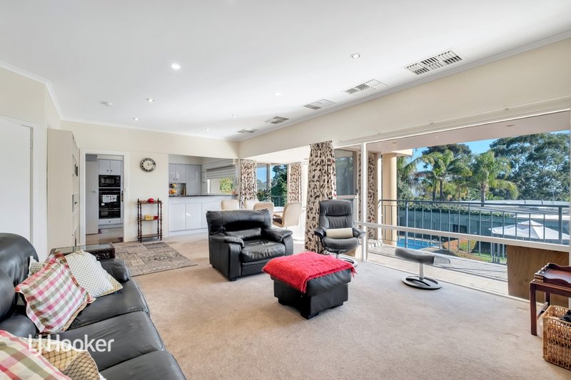 Photo - 41 Crompton Drive, Wattle Park SA 5066 - Image 5