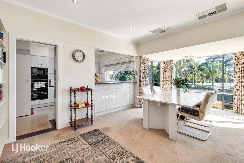 Photo - 41 Crompton Drive, Wattle Park SA 5066 - Image 7