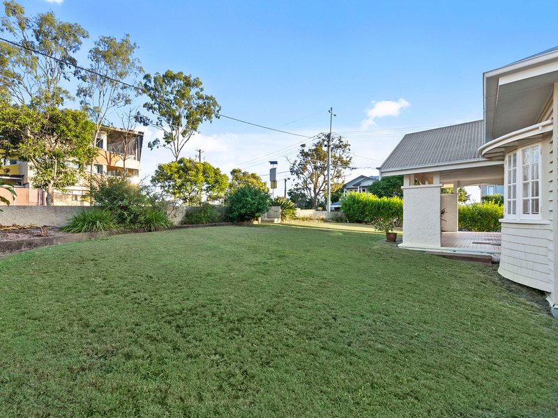 Photo - 41 Dale Street, Coorparoo QLD 4151 - Image 18