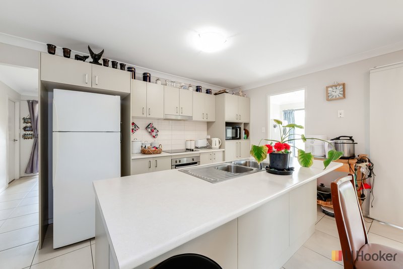 Photo - 41 Dawson Avenue, Thabeban QLD 4670 - Image 3