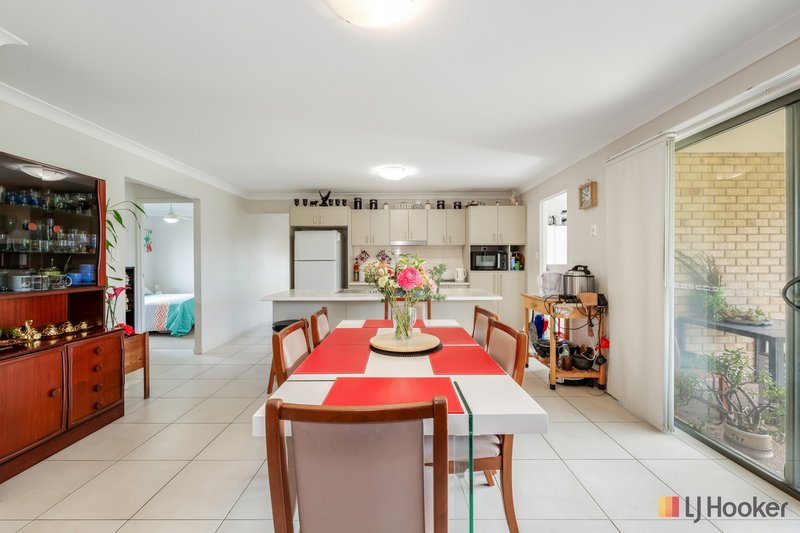 Photo - 41 Dawson Avenue, Thabeban QLD 4670 - Image 5