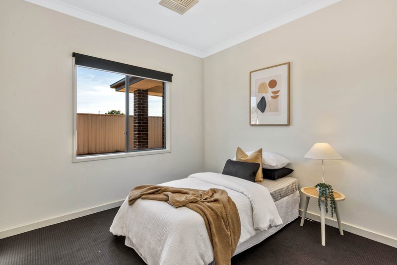 Photo - 41 De Mille Street, Salisbury Downs SA 5108 - Image 17