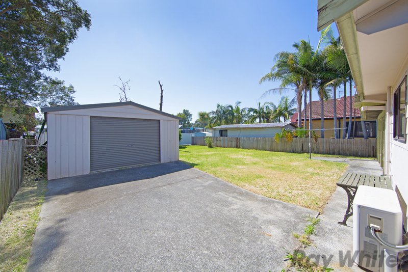 Photo - 41 Delia Avenue, Budgewoi NSW 2262 - Image 3