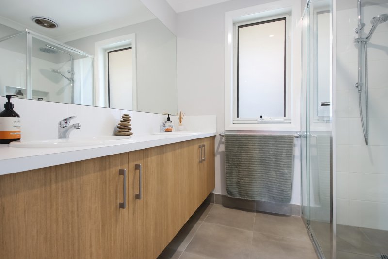 Photo - 41 Derwent Way, West Wodonga VIC 3690 - Image 8