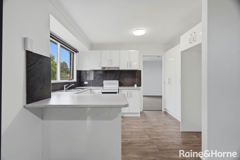 Photo - 41 Devlin Avenue, North Nowra NSW 2541 - Image 3