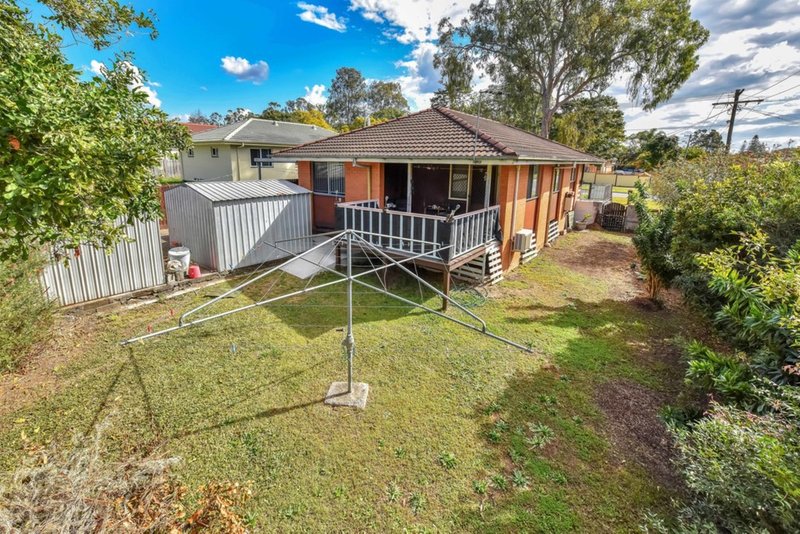 Photo - 41 Doreen Crescent, Ellen Grove QLD 4078 - Image 12