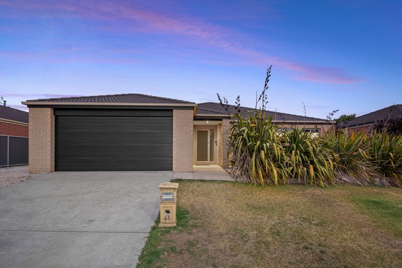 41 Dorset Drive, Alfredton VIC 3350