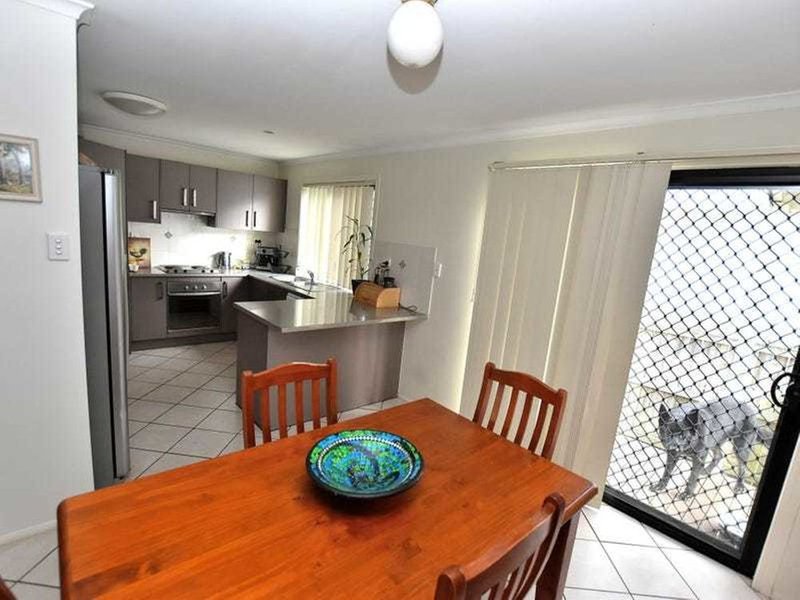 Photo - 41 Douglas St , Blackbutt QLD 4314 - Image 13