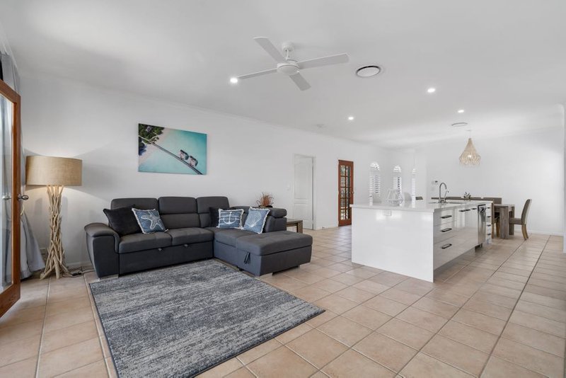 Photo - 41 Dugong Crescent, Banksia Beach QLD 4507 - Image 9