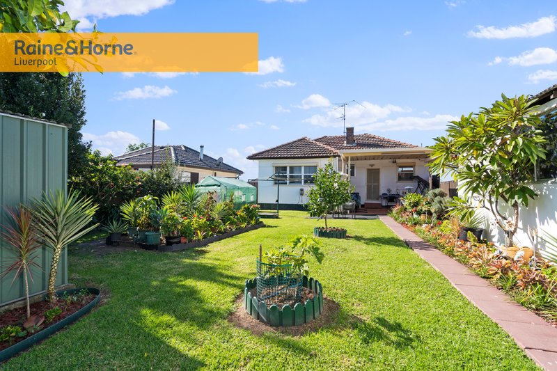 Photo - 41 Dunbier Ave , Lurnea NSW 2170 - Image 16