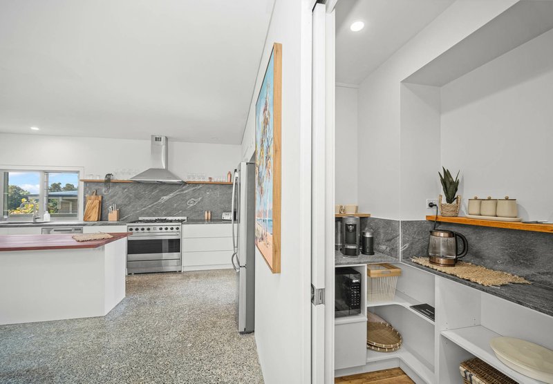 Photo - 41 Emerald Drive, Diamond Beach NSW 2430 - Image 8