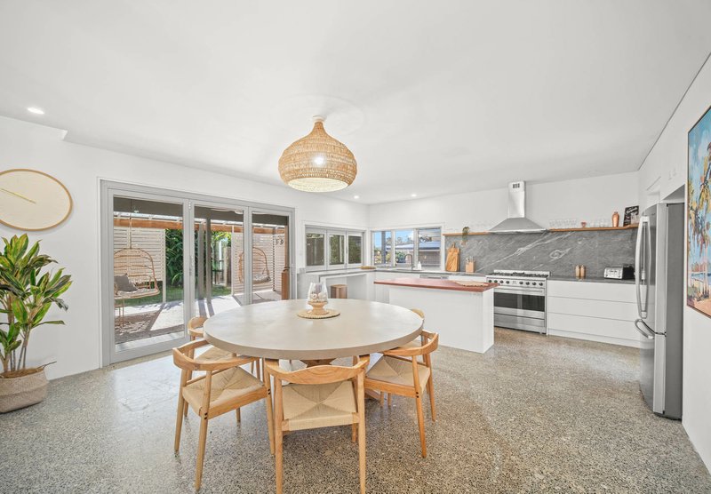 Photo - 41 Emerald Drive, Diamond Beach NSW 2430 - Image 9