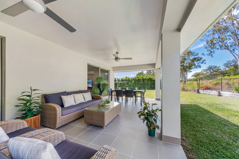 Photo - 41 Endeavour Circuit, Cannonvale QLD 4802 - Image 3