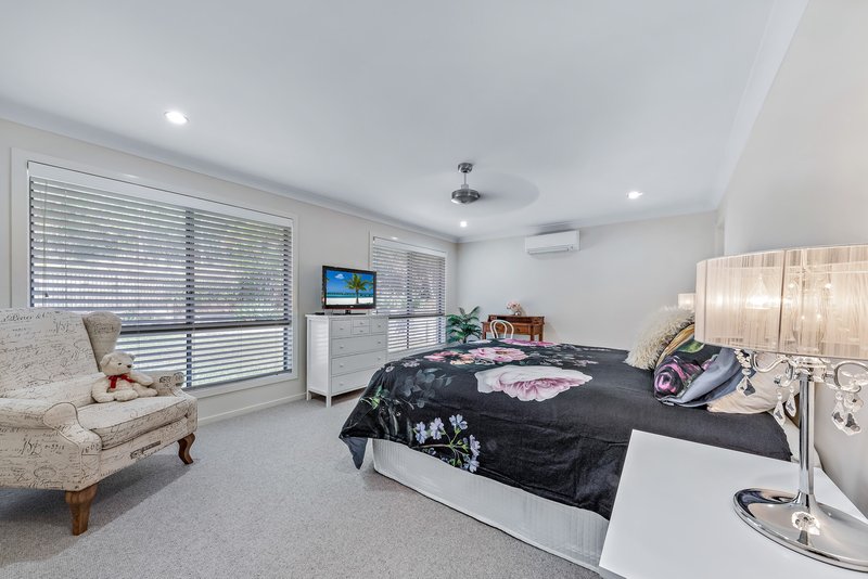 Photo - 41 Endeavour Circuit, Cannonvale QLD 4802 - Image 11