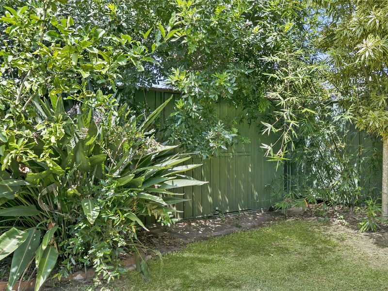 Photo - 41 Endeavour Drive, Banksia Beach QLD 4507 - Image 15