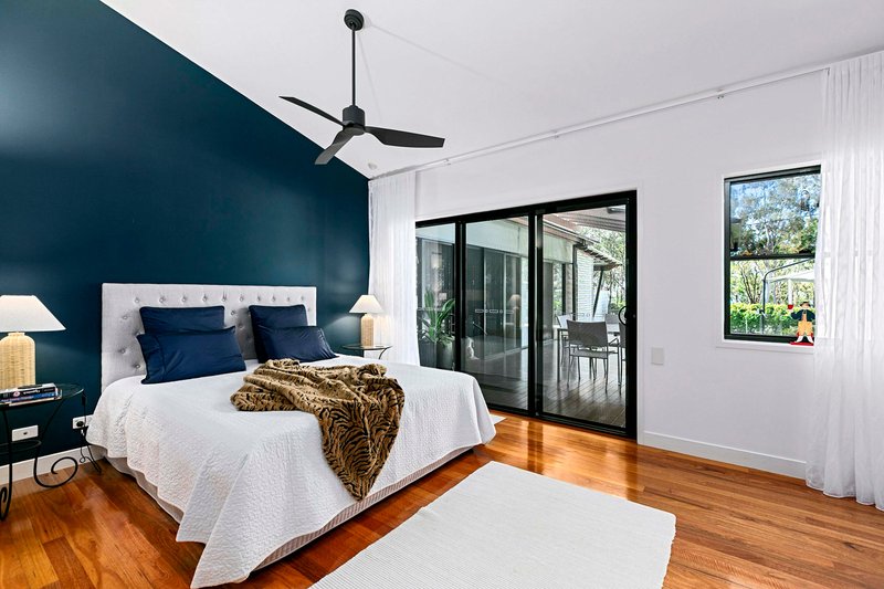 Photo - 41 Esplanade , Point Vernon QLD 4655 - Image 8