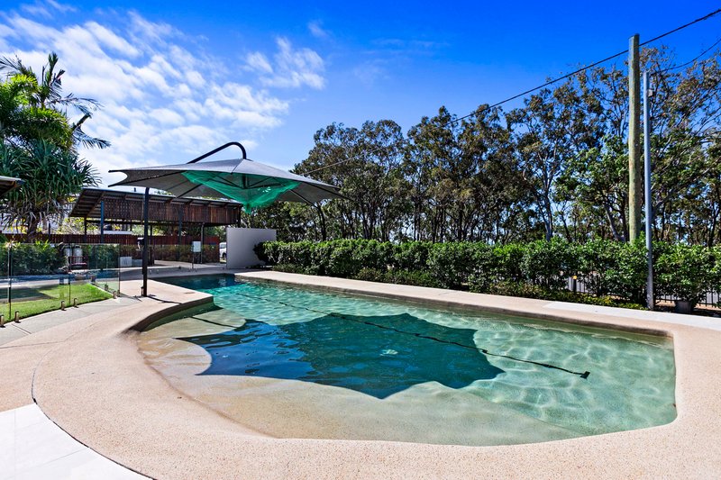 Photo - 41 Esplanade , Point Vernon QLD 4655 - Image 21