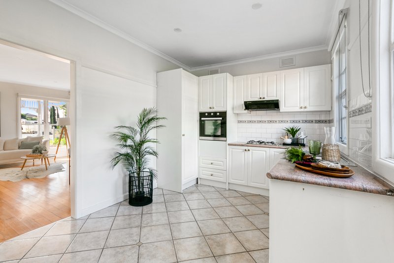 Photo - 41 Essex Street, Pascoe Vale VIC 3044 - Image 8