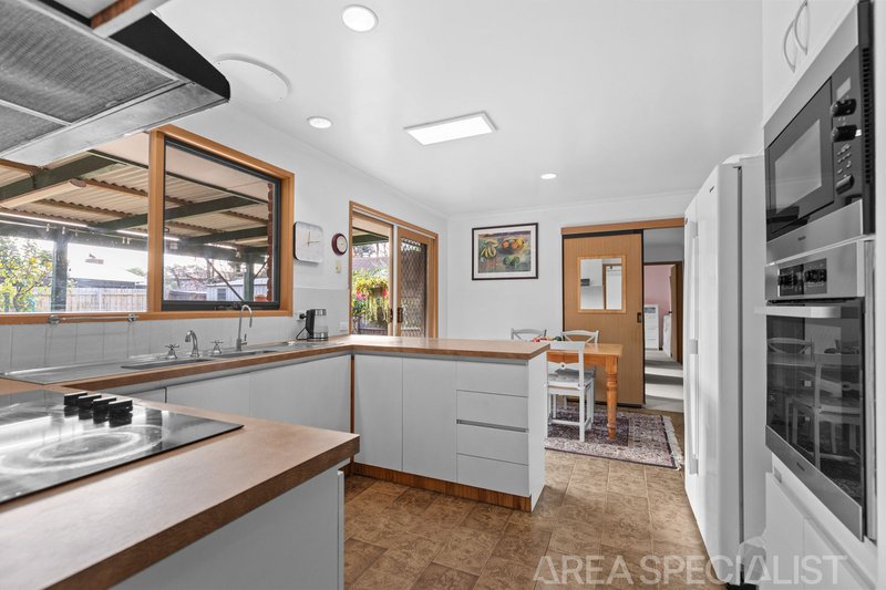 Photo - 41 Exford Drive, Mornington VIC 3931 - Image 7