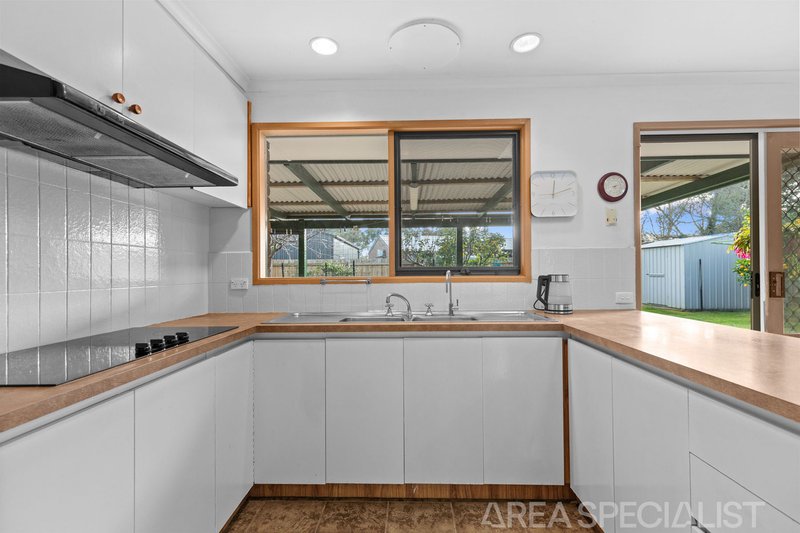 Photo - 41 Exford Drive, Mornington VIC 3931 - Image 8