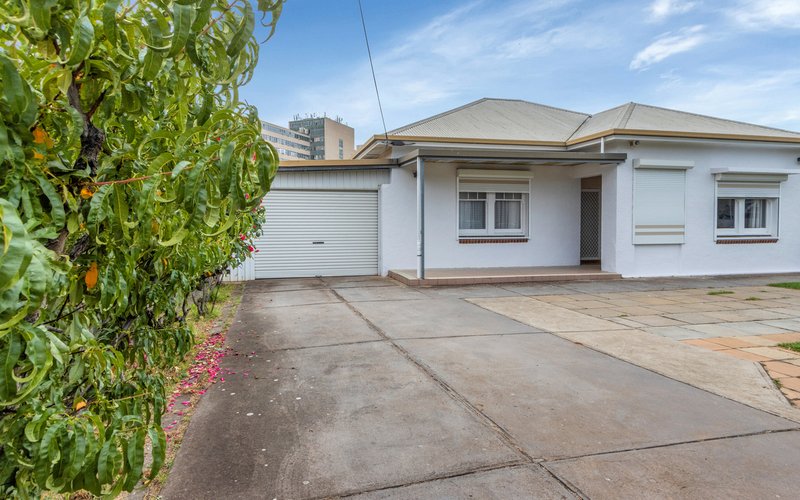 Photo - 41 Findon Road, Woodville South SA 5011 - Image 2